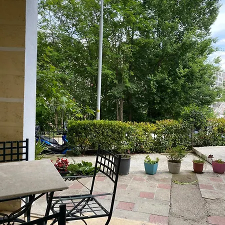 Διαμέρισμα Apartment *